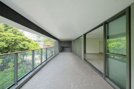 Apartamento à venda com 274m², 4 quartos e 4 vagas