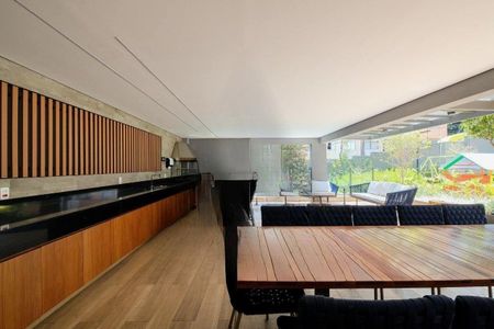 Apartamento à venda com 274m², 4 quartos e 4 vagas