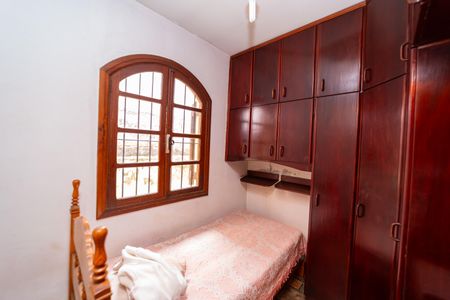 Casa à venda com 175m², 3 quartos e 2 vagas Casa à venda com 175m², 3 quartos e 2 vagasQuarto 2