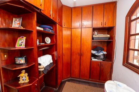 Casa à venda com 175m², 3 quartos e 2 vagas Casa à venda com 175m², 3 quartos e 2 vagasQuarto 1