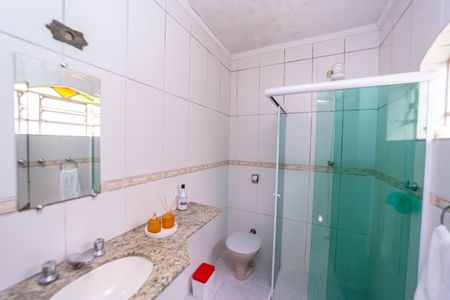 Casa à venda com 175m², 3 quartos e 2 vagas Casa à venda com 175m², 3 quartos e 2 vagasBanheiro do Quarto 3