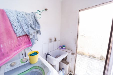 Casa à venda com 175m², 3 quartos e 2 vagas Casa à venda com 175m², 3 quartos e 2 vagasÁrea de Serviço