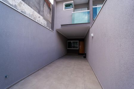Casa à venda com 109m², 3 quartos e 2 vagas Casa à venda com 109m², 3 quartos e 2 vagasQuintal