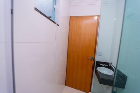 Casa à venda com 109m², 3 quartos e 2 vagas Casa à venda com 109m², 3 quartos e 2 vagasBanheiro