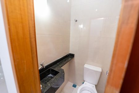 Casa à venda com 109m², 3 quartos e 2 vagas Casa à venda com 109m², 3 quartos e 2 vagasLavabo