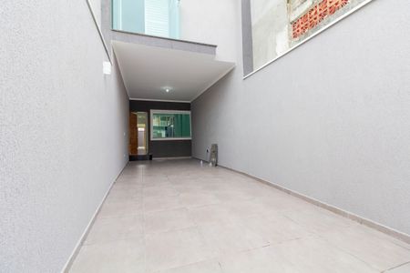 Casa à venda com 109m², 3 quartos e 2 vagas Casa à venda com 109m², 3 quartos e 2 vagasGaragem