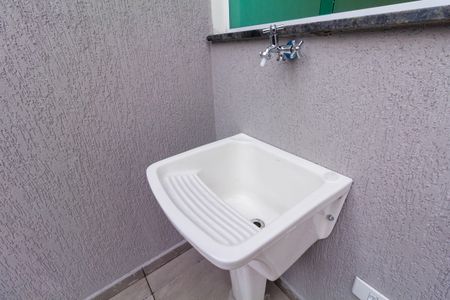 Casa à venda com 109m², 3 quartos e 2 vagas Casa à venda com 109m², 3 quartos e 2 vagasQuintal e Área de Serviço