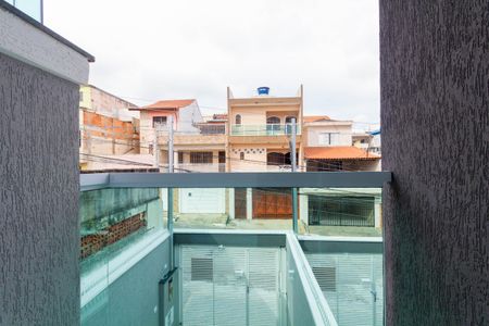 Casa à venda com 109m², 3 quartos e 2 vagas Casa à venda com 109m², 3 quartos e 2 vagasVaranda