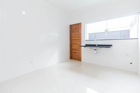 Casa à venda com 109m², 3 quartos e 2 vagas Casa à venda com 109m², 3 quartos e 2 vagasCozinha