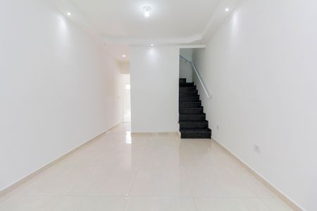 Casa à venda com 109m², 3 quartos e 2 vagas Casa à venda com 109m², 3 quartos e 2 vagasSala