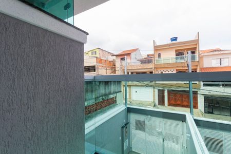 Casa à venda com 109m², 3 quartos e 2 vagas Casa à venda com 109m², 3 quartos e 2 vagasVaranda