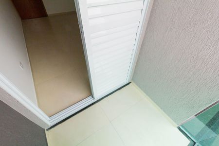 Casa à venda com 109m², 3 quartos e 2 vagas Casa à venda com 109m², 3 quartos e 2 vagasVaranda