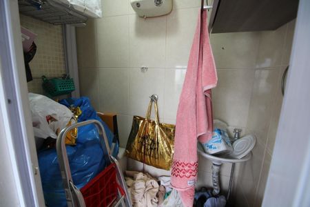 Apartamento à venda com 62m², 2 quartos e 1 vagaBanheiro de Serviço