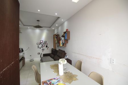 Apartamento à venda com 62m², 2 quartos e 1 vagaSala