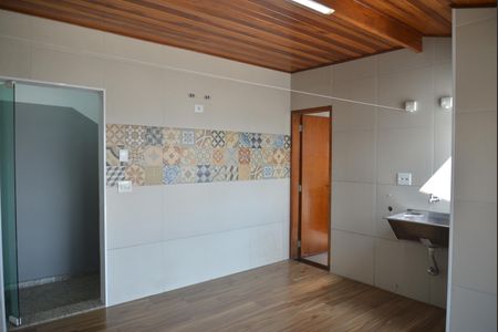 Apartamento à venda com 130m², 2 quartos e 1 vagaÁrea de Serviço