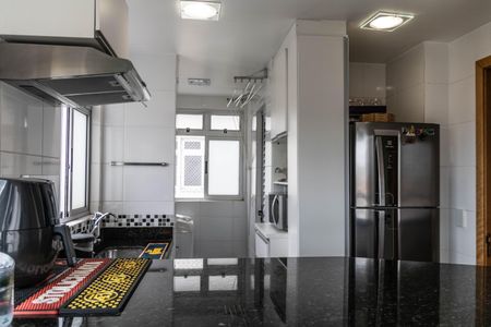 Apartamento à venda com 132m², 2 quartos e 3 vagasCozinha