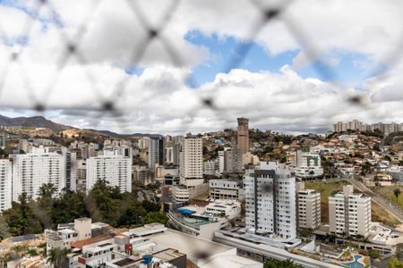 Apartamento à venda com 132m², 2 quartos e 3 vagasVista da Suíte 2