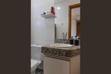 Apartamento à venda com 132m², 2 quartos e 3 vagasBanheiro da Suíte 2