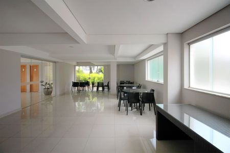 Apartamento à venda com 132m², 2 quartos e 3 vagasÁrea comum - Salão de festas