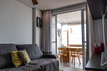 Apartamento à venda com 132m², 2 quartos e 3 vagasSala 2