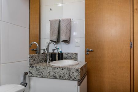 Apartamento à venda com 132m², 2 quartos e 3 vagasBanheiro da Suíte 2