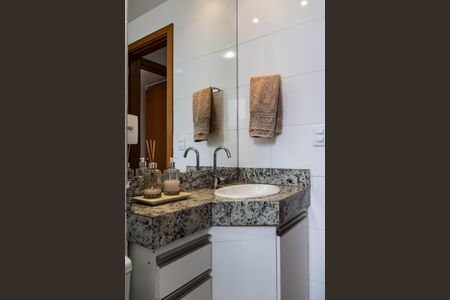 Apartamento à venda com 132m², 2 quartos e 3 vagasBanheiro Social