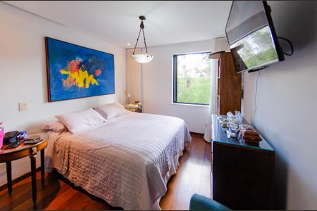 Apartamento à venda com 185m², 4 quartos e 4 vagasSuíte