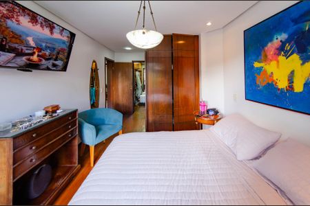 Apartamento à venda com 185m², 4 quartos e 4 vagasSuíte