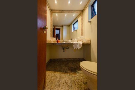 Apartamento à venda com 185m², 4 quartos e 4 vagasLavabo