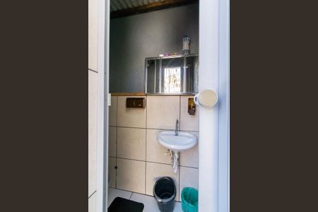 Casa à venda com 100m², 2 quartos e 1 vagaBanheiro da varanda