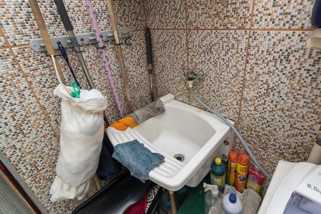 Casa à venda com 100m², 2 quartos e 1 vagaÁrea de Serviço