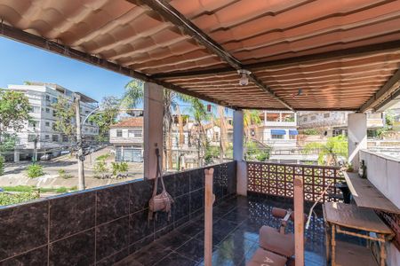 Casa à venda com 100m², 2 quartos e 1 vagaTerraço