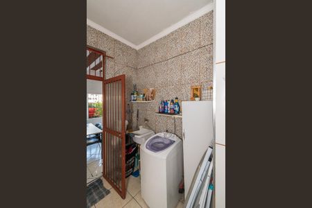 Casa à venda com 100m², 2 quartos e 1 vagaÁrea de Serviço