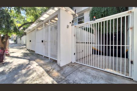 Apartamento à venda com 119m², 3 quartos e 2 vagasFachada