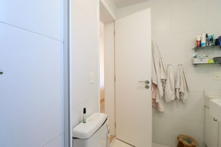 Apartamento à venda com 119m², 3 quartos e 2 vagasBanheiro da Suíte 2