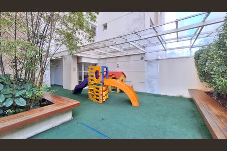 Apartamento à venda com 119m², 3 quartos e 2 vagasÁrea comum - Playground