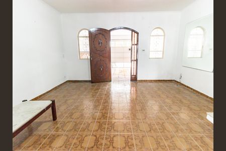 Casa à venda com 125m², 3 quartos e 2 vagasSala