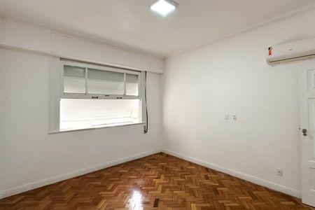 Apartamento à venda com 200m², 3 quartos e 1 vagaQuarto 2
