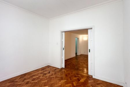 Apartamento à venda com 200m², 3 quartos e 1 vagaSala 02