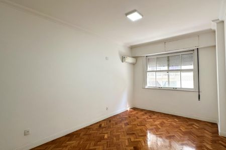 Apartamento à venda com 200m², 3 quartos e 1 vagaSuíte 