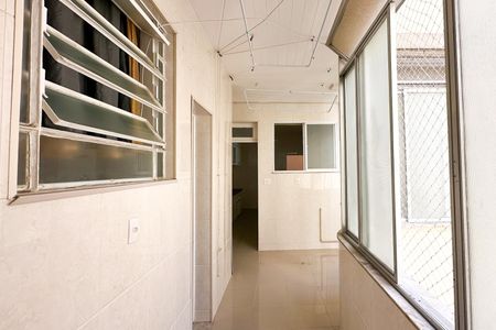 Apartamento à venda com 200m², 3 quartos e 1 vagaÁrea de Serviço