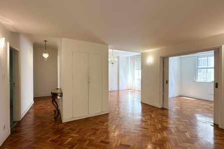 Apartamento à venda com 200m², 3 quartos e 1 vagaSala