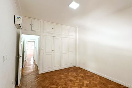 Apartamento à venda com 200m², 3 quartos e 1 vagaQuarto 2