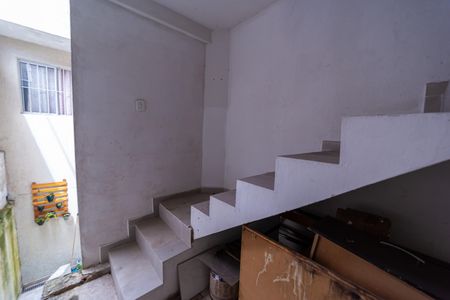 Casa para alugar com 35m², 1 quarto e 1 vagaEscada Externa