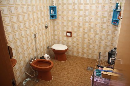 Casa à venda com 360m², 3 quartos e 3 vagasBanheiro 2