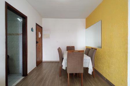 Apartamento para alugar com 70m², 2 quartos e 1 vaga Apartamento para alugar com 70m², 2 quartos e 1 vagaSala