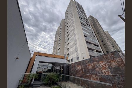 Apartamento para alugar com 47m², 2 quartos e sem vaga Apartamento para alugar com 47m², 2 quartos e sem vagaFachada