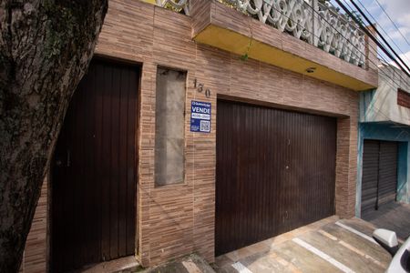 Casa à venda com 141m², 4 quartos e 2 vagasFACHADA
