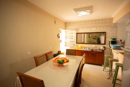 Casa à venda com 141m², 4 quartos e 2 vagasCozinha