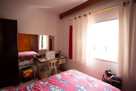 Casa à venda com 141m², 4 quartos e 2 vagasQuarto 1